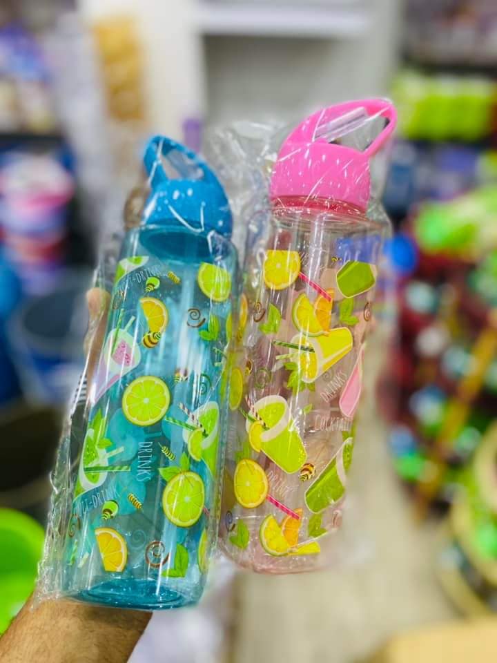 ترمس ماء بلاستيكي