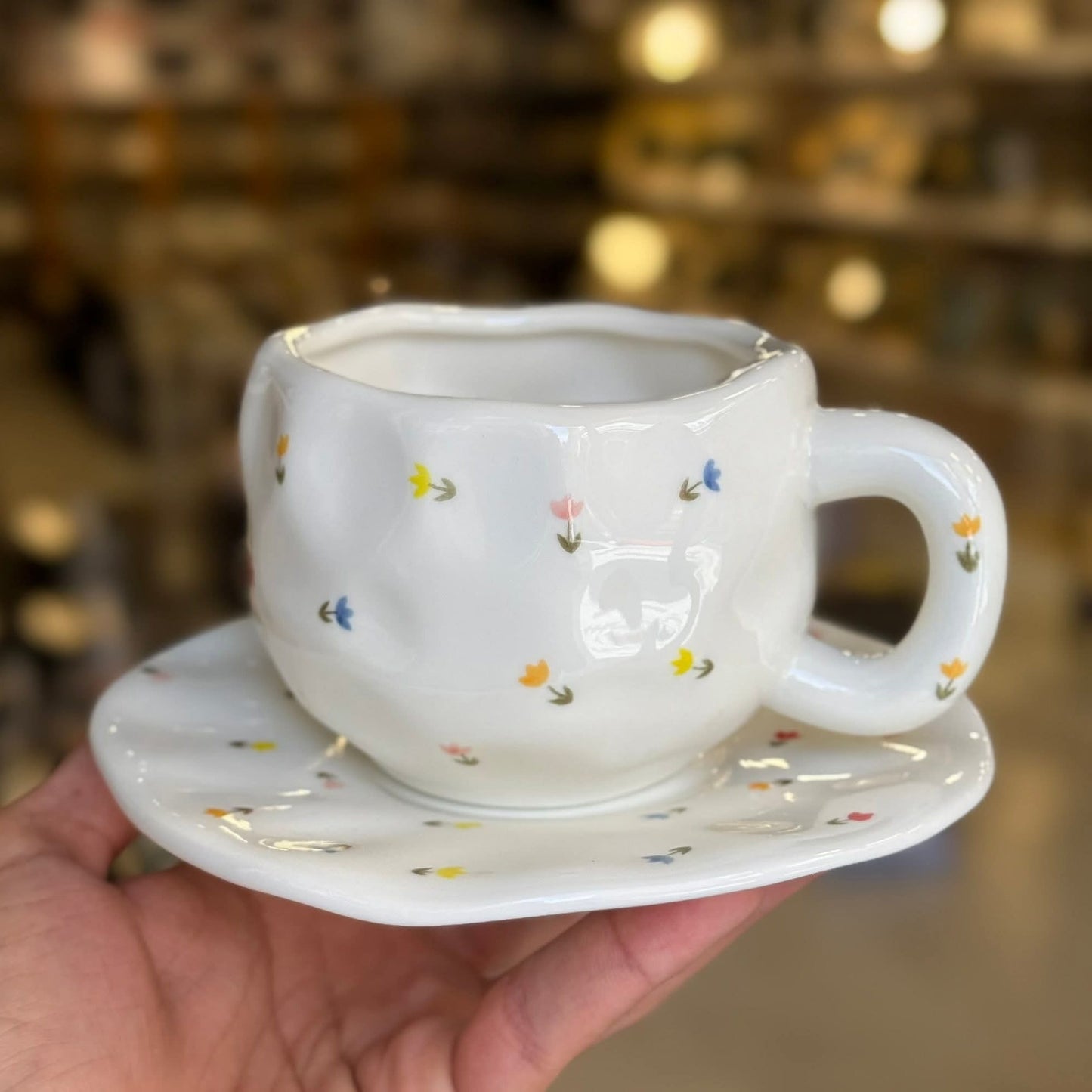 مق الزهرة البيضاء